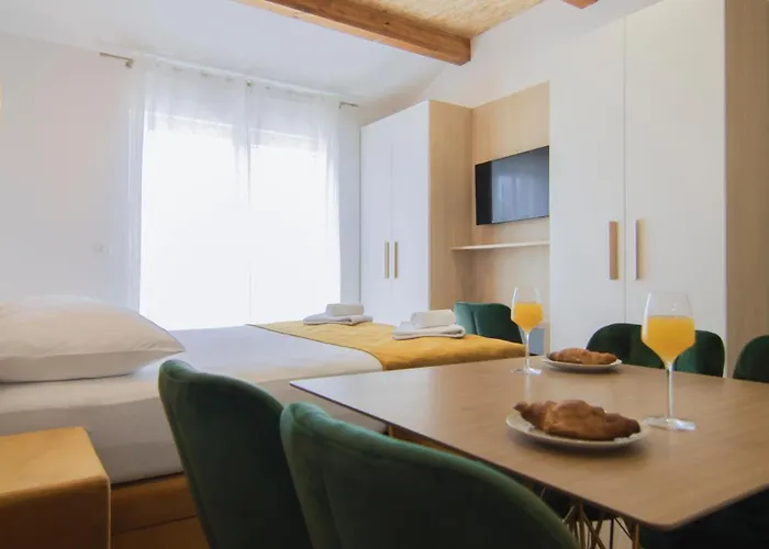 Palloma Apartament *