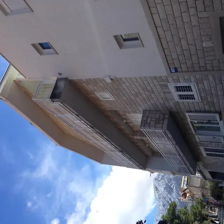 Palloma Apartman *